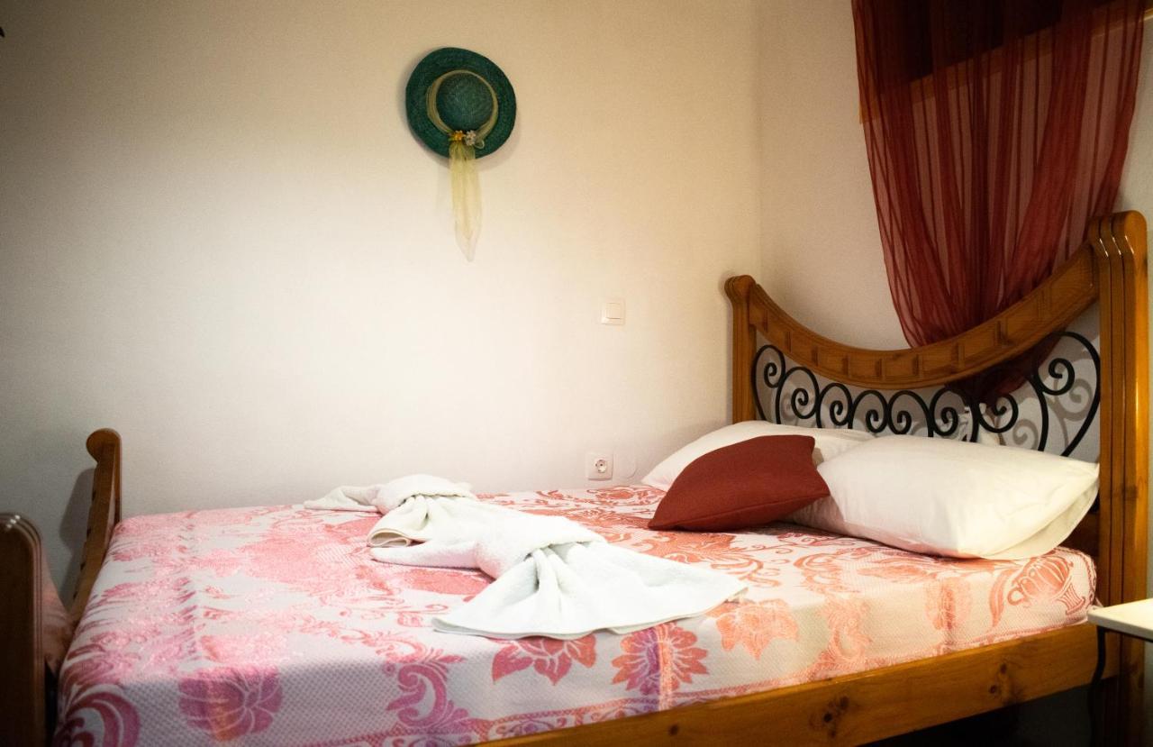 Happy Owl Ground Floor Appartment Zakynthos Town Exterior photo