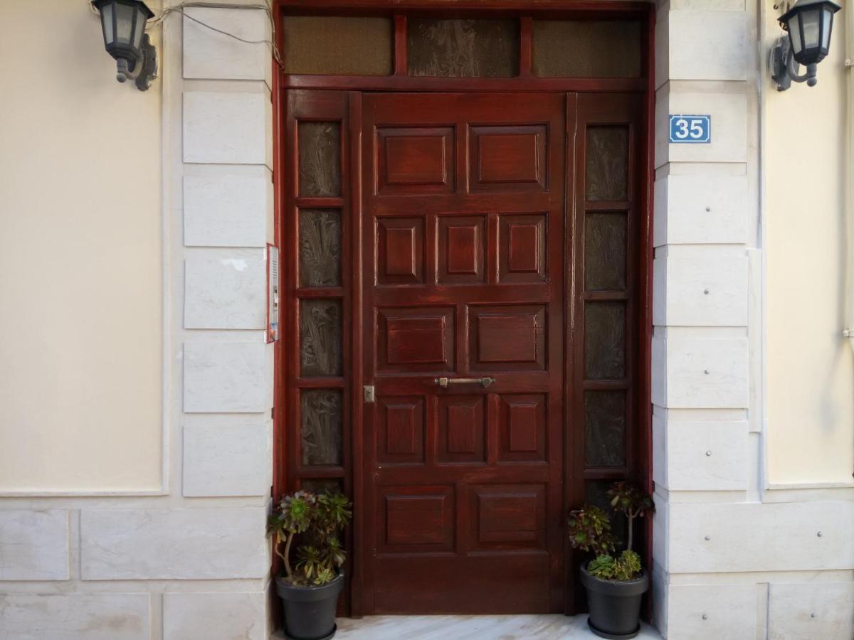 Happy Owl Ground Floor Appartment Zakynthos Town Exterior photo